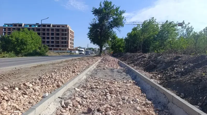 Нова пешеходна връзка в Кючук Париж по улица Димитър Талев
