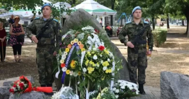 Тържествена церемония в Кючук Париж до бившите хали